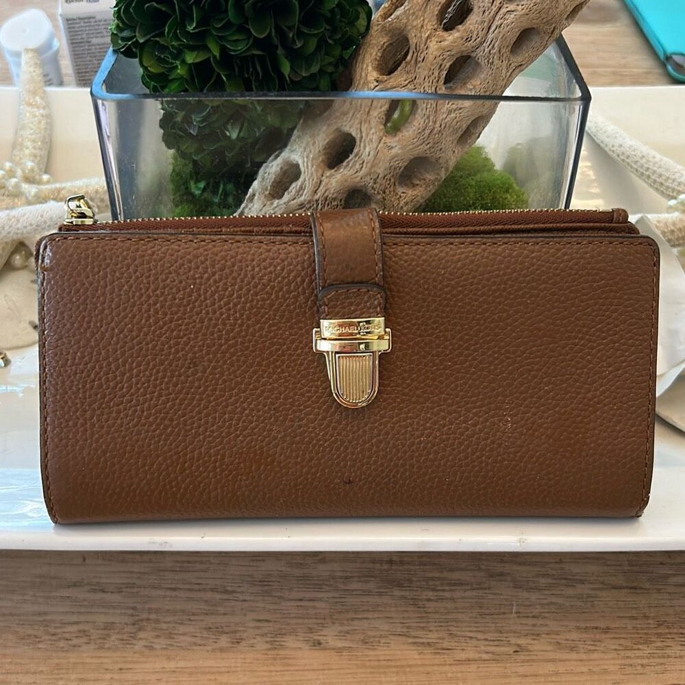 Michael kors brown leather wallet